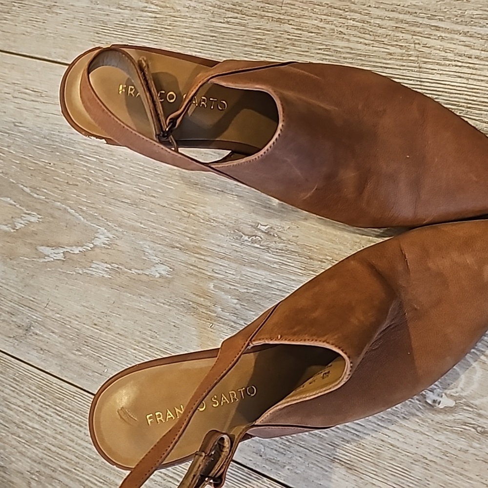 Suede heels- great seasonal transition shoe